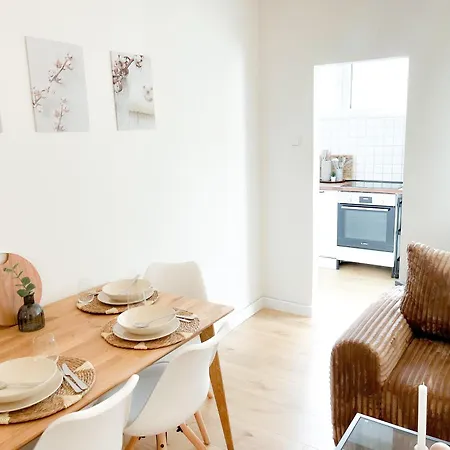 Comfort - Wohndomizil Mit Balkon, Buero Und Netflix * Essen