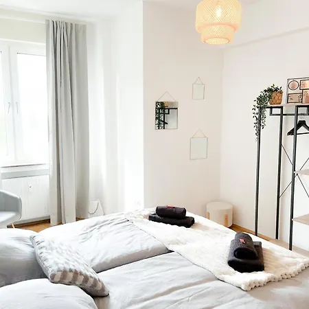 Apartman Comfort - Wohndomizil Mit Balkon, Buero Und Netflix *