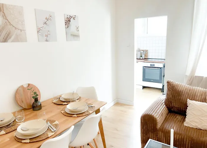 Comfort - Wohndomizil Mit Balkon, Buero Und Netflix * Essen